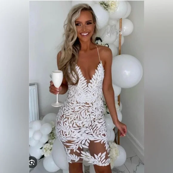 NADINE MERABI TALIA Elegant White Lace Dress - Picture 6 of 17